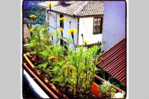Authentic Guest Stay in the heart of Veliko Tarnovo Студио с изглед към Царевец, Veliko Tŭrnovo